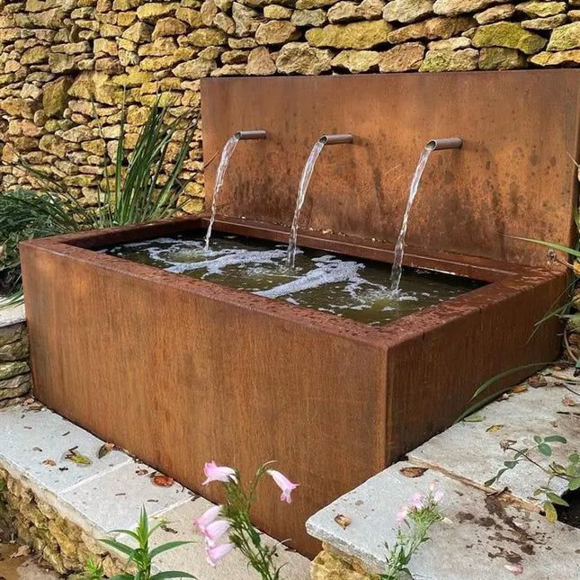Teichmauer aus Cortenstahl, 200 x 25 x 60 cm, Wasserfall
