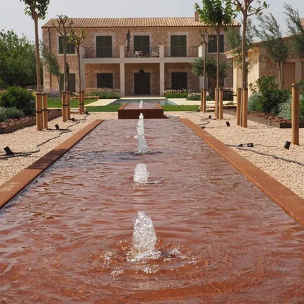 Wassertisch aus Cortenstahl, 80 x 80 x 40 cm, Brunnen