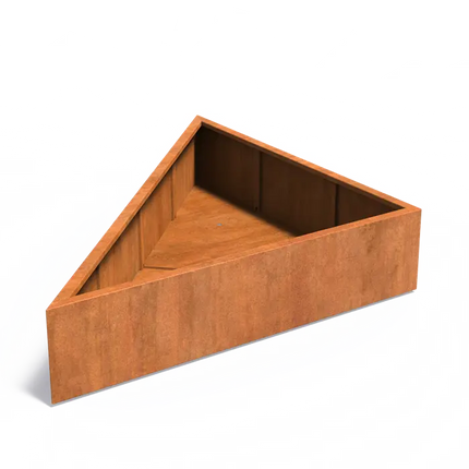 Dreieckiger Pflanzkübel aus Cortenstahl, 180 x 180 x 40 cm