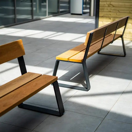 Havebænk i belagt stål med ryglæn 230x62x84 cm - Garapa Hardwood