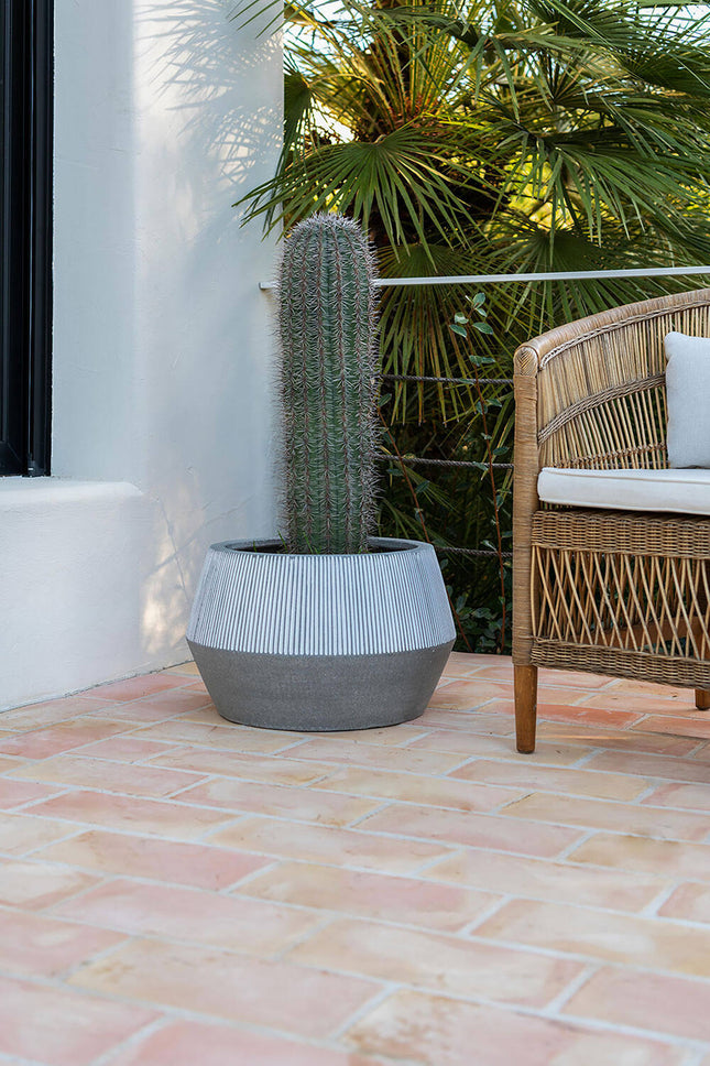 Pottery Pots Harley Low L, White Stripe Ø38 cm