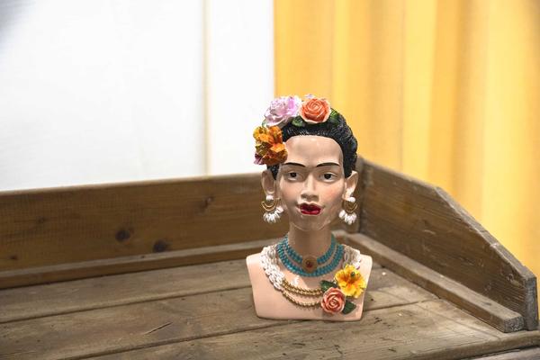 Flower Lady Vase - 30cm - Waterproof Decorative Vase