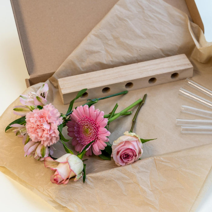 Letterbox Wooden standard & Pink Flowers - ↔25,5cm x ↕35cm