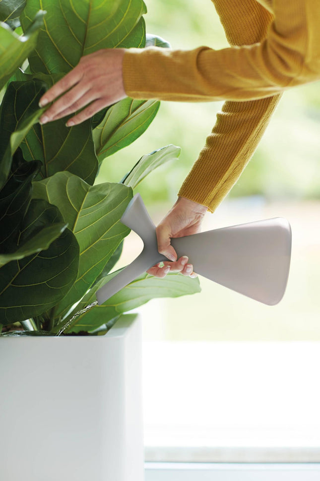 Regadera sumergible de 1,7 L, color blanco.